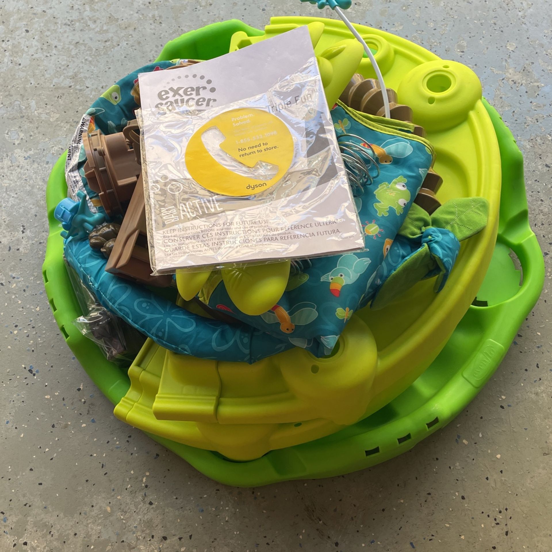 Evenflo Exersaucer Triple Fun Active Learning Center, Life in the