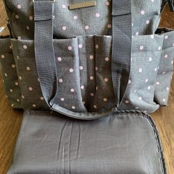 Diaper bag with changing pad 12$ Only $10