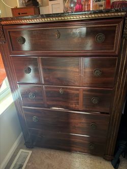 2 dressers