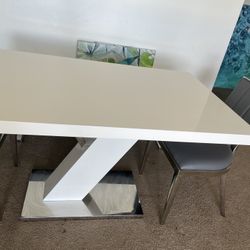 El Dorado Kitchen Table Set with Bench and Chairs