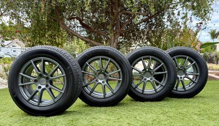 16" Liquid Metal Shadow Wheels (Excellent Condition) & Low Mileage 215/60R16 Michelin Defender 2 Tires – 80% Tread Left