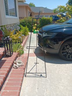 Black Sign Stand