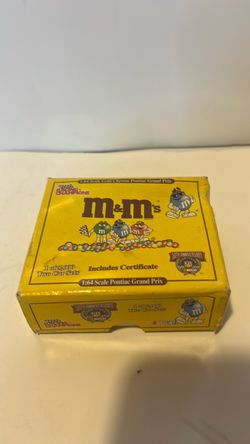 M&M's NASCAR 1:64 Scale Pontiac Grand Prix Two Car Set