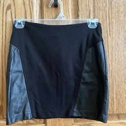 Forever 21 Black Skirt