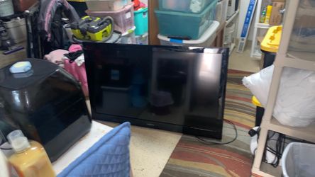 Insignia 55” TV