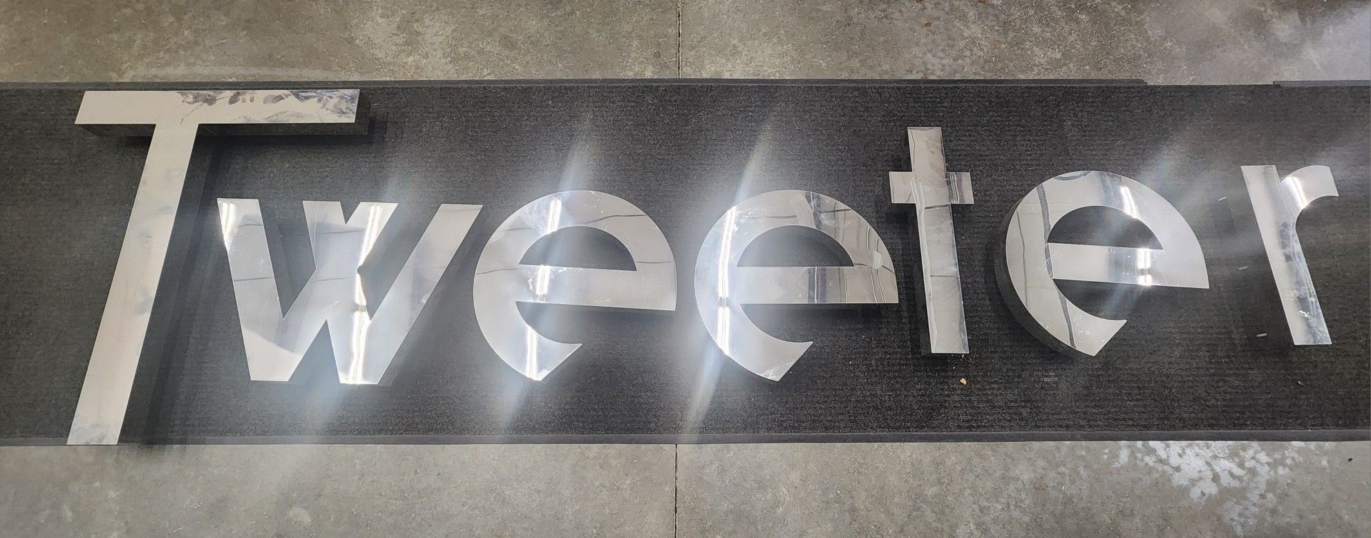 Vintage "Tweeter" Sign