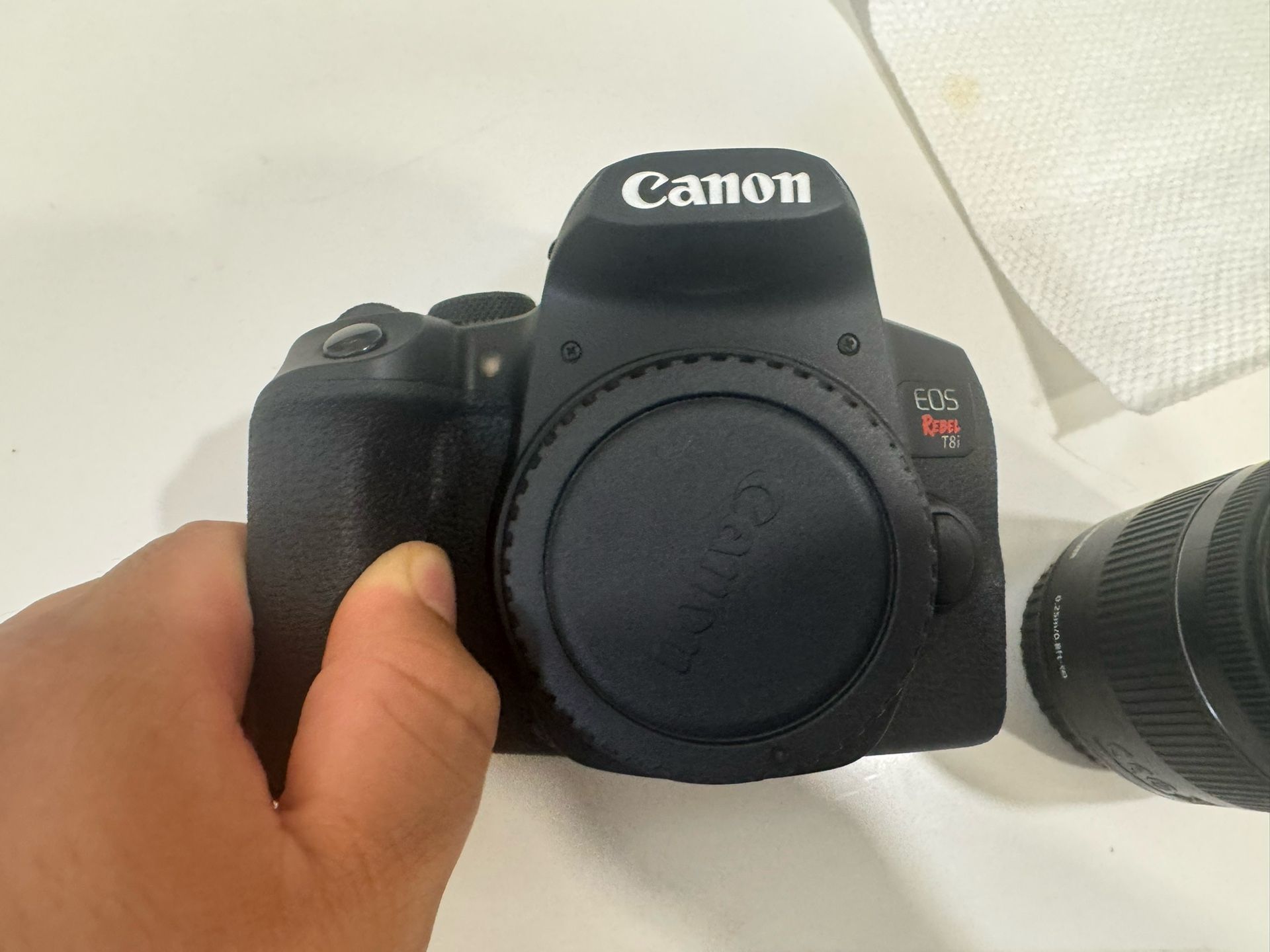 Canon Rebel Eos T8i