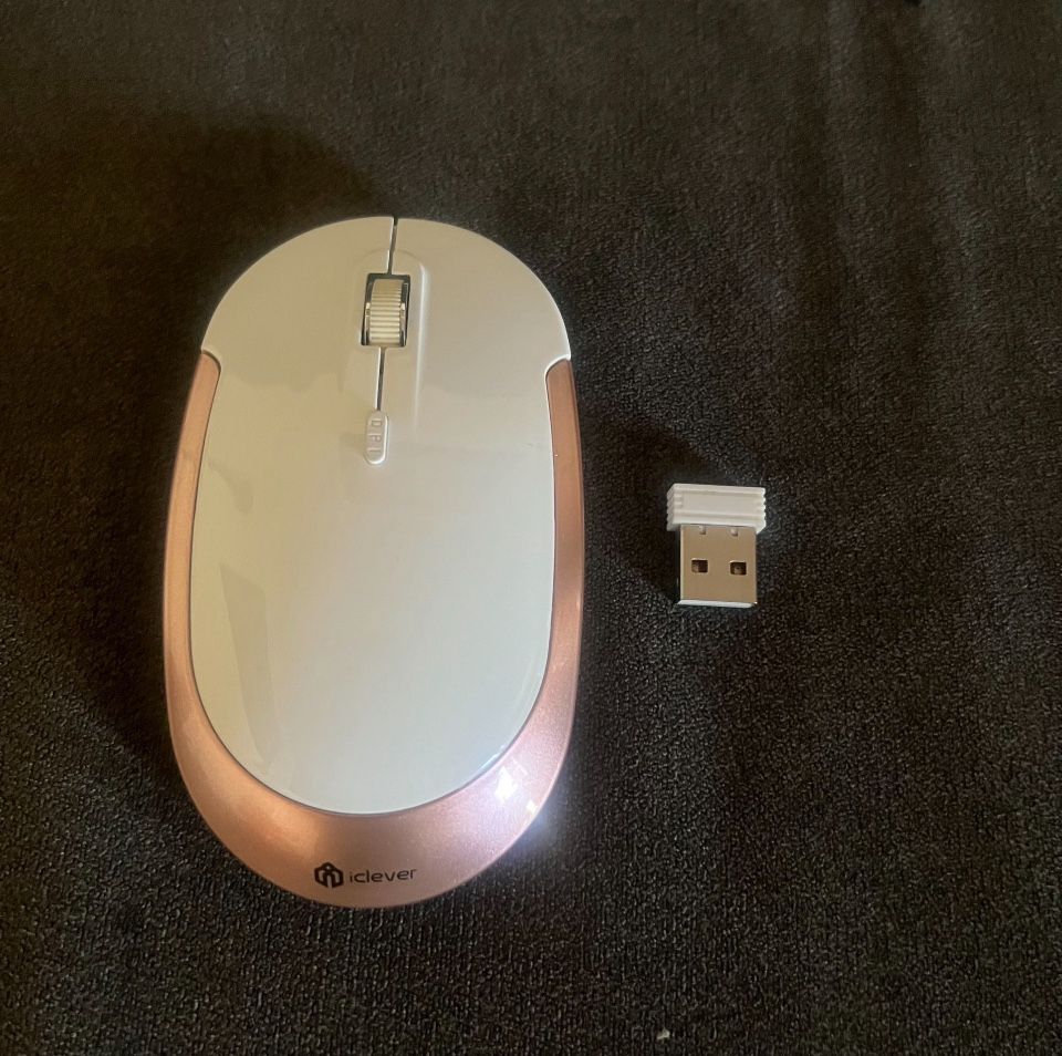 Iclever Rose Gold Gaming Mouse Wireless In Excellent Condition