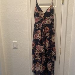 Love Tree Brand Women’s Navy Blue With Floral Print Dress Size Medium Size M