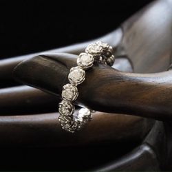 Gorgeous 14k White Gold Diamond Ring