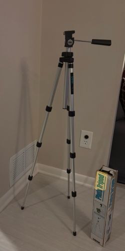 Tripod- Sakar Photo Tripod - TR-1S