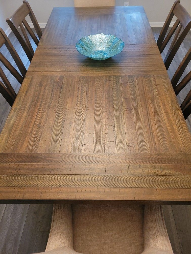 7 Piece Brand New Dining Set