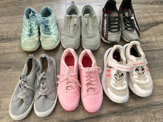 Girls shoes size 2