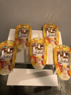 $18 for this 5packs of BIC razors it’s all brand new and Pick up Gahanna