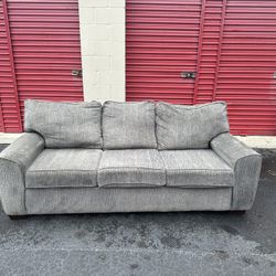 Comfy Gray Sofa Couch 🔥🔥