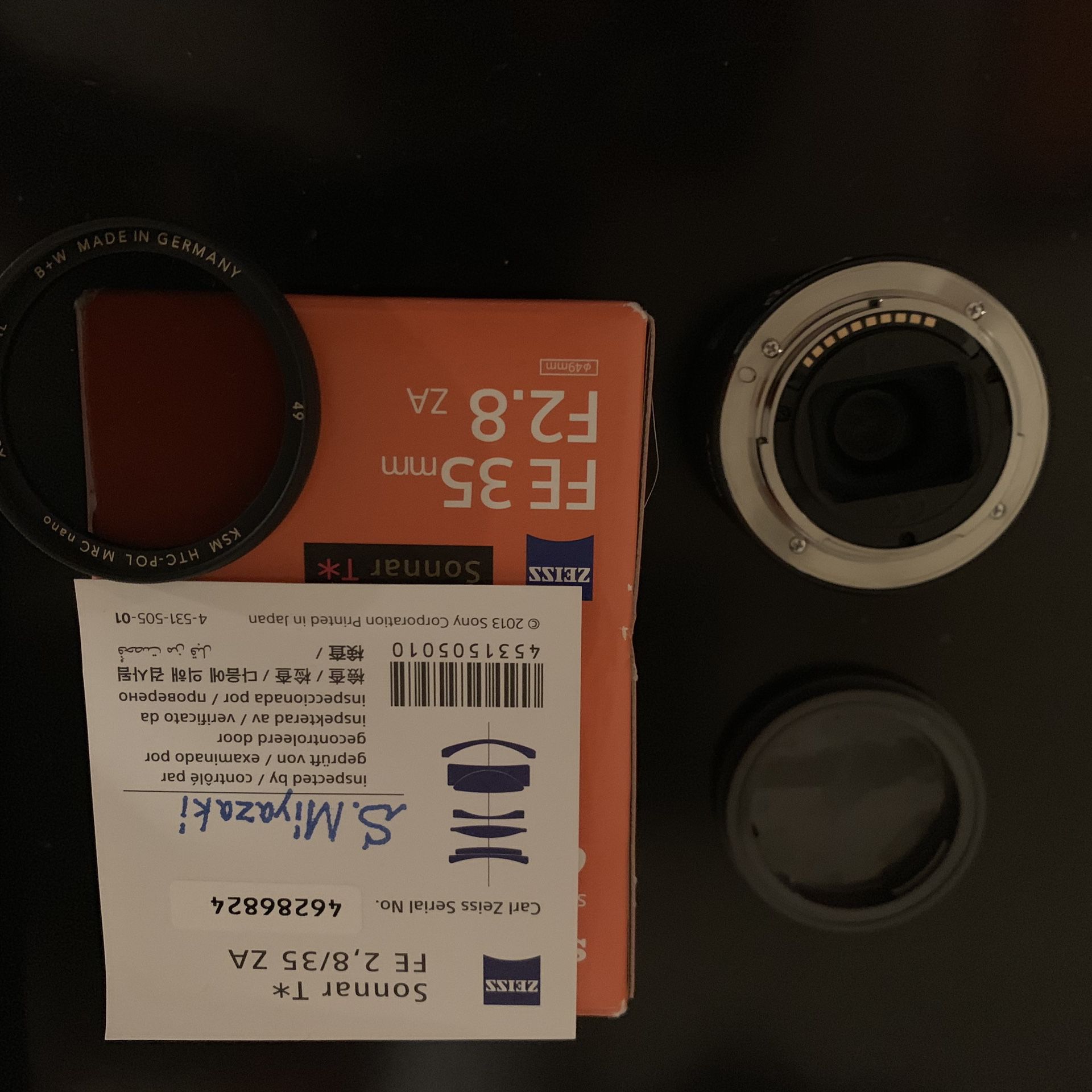 Sony FE35mm F2.8 lens, like new w B+W pro lens filter