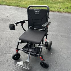 Jazzy Carbon Lightweight Folding Power Chair