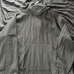 NIKE Poncho/ Windbreaker. BRAND NEW. SIZE M