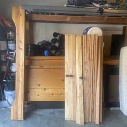 FREE QUEEN HEADBOARD/FOOTBOARD 