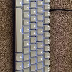 Razor Huntsman mini keyboard