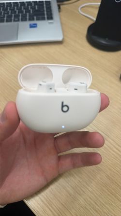 Beats Studio Buds +