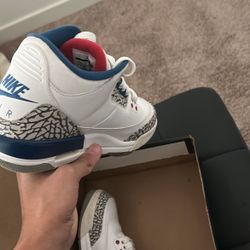 Jordan 3 True Blue 