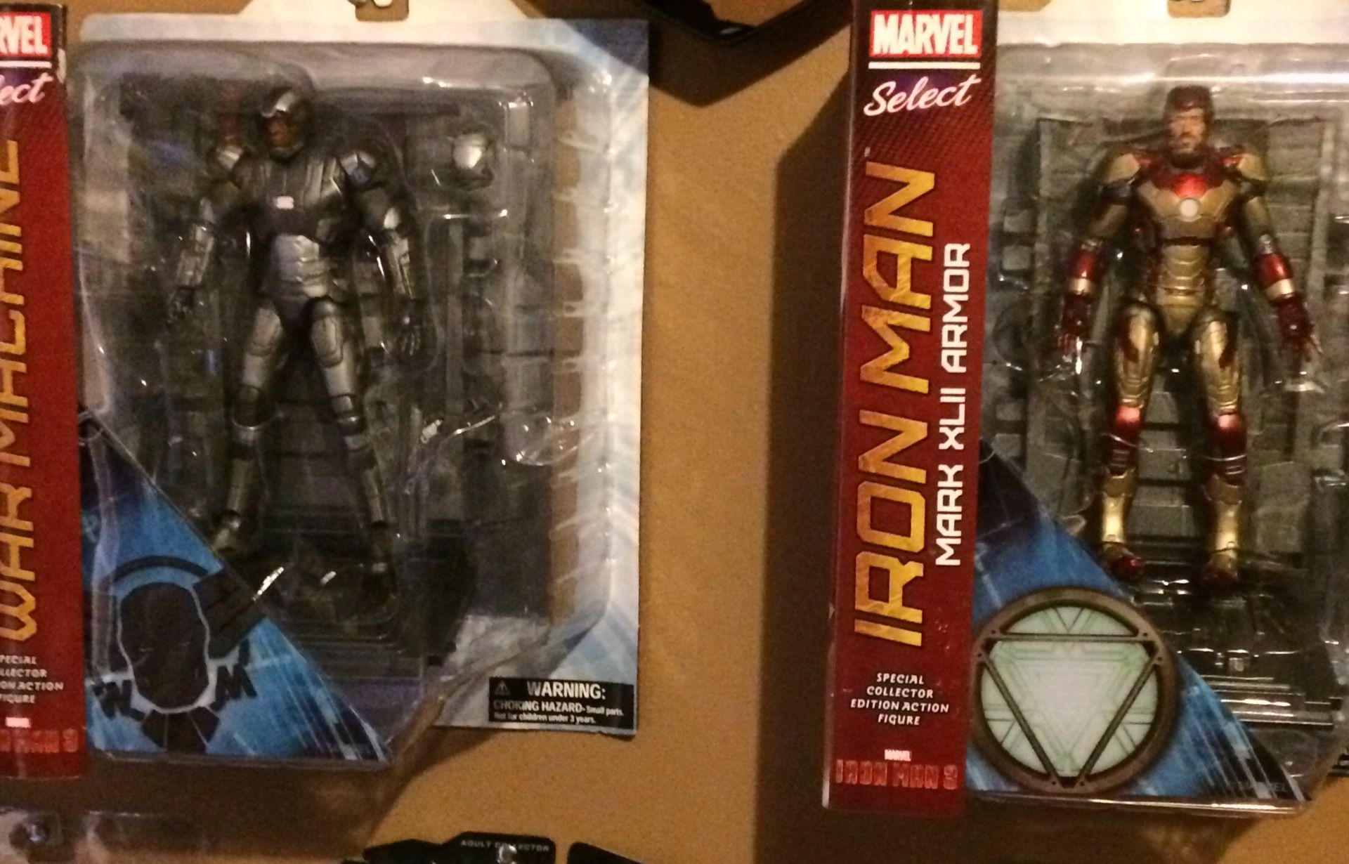 Iron man 3 and war machine marvel select action figures