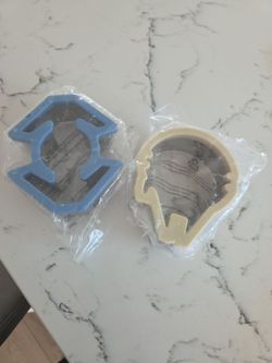 BRAND NEW STAR WARS MILLENNIUM FALCON, VADER FIGHTER 1COOKUE CUTTERS SEE DESCRIPTION