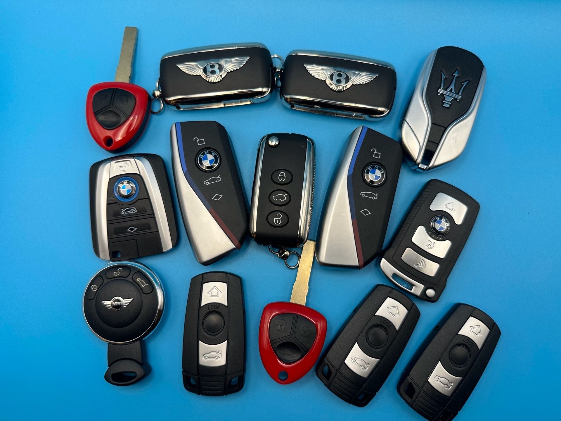 Car key fob Porsche key Toyota key fob Nissan key fob Bmw key fob Mercedes benz key fob Range rover key fob Chevrolet key fob Dodge key fob Honda key