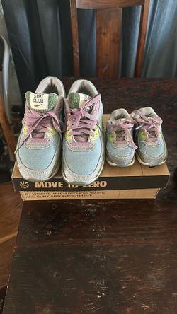 Nike Air Max 90 SE Size 6 With Matching Kids Pair Size 5c
