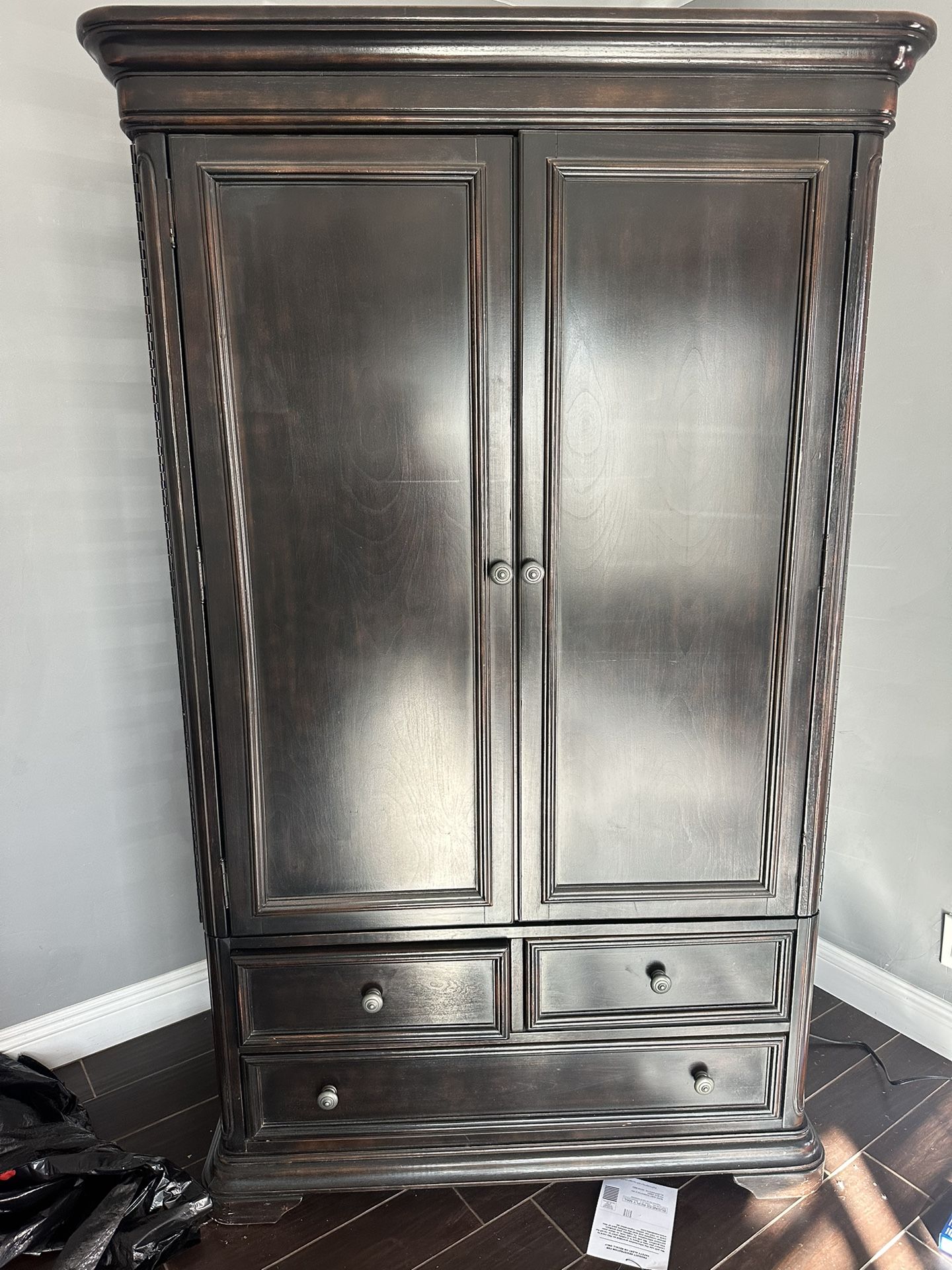 Armoire