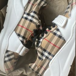 Burberry 