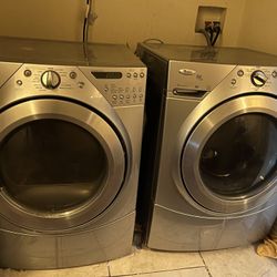 Whirlpool Washer & Dryer 
