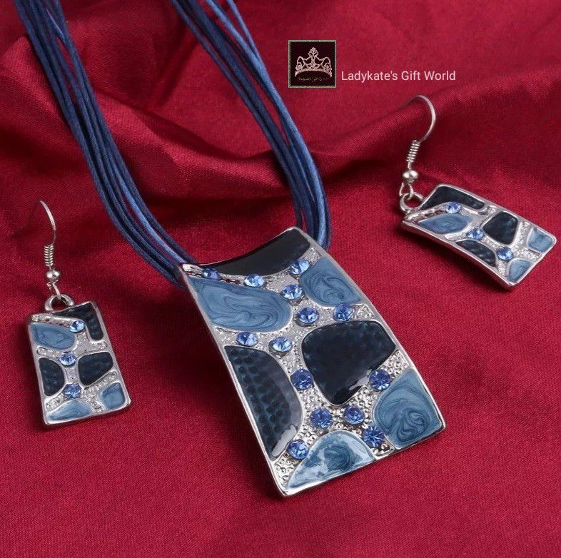 MINHIN Blue Geometry Shape Pendant Necklace Earrings Set.   Blue 