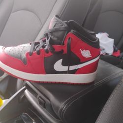 Jordans Size 6Y Or 7 To 71/2 In Womens