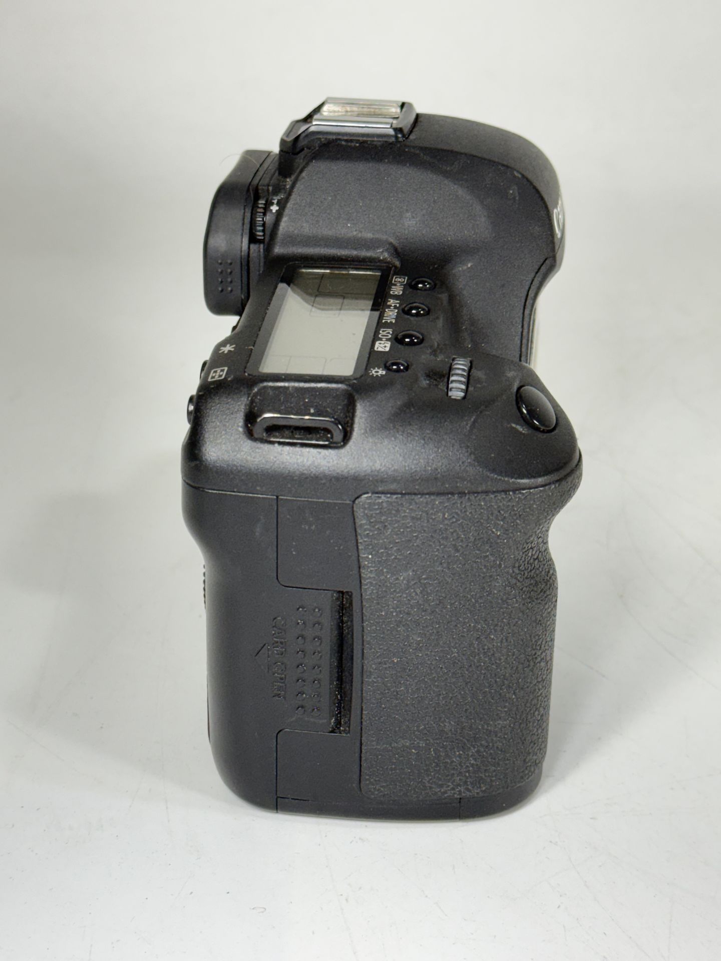 Canon EOS 5D Mark II 21.1MP Digital SLR Camera with Charger 