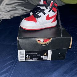 Kids Jordan 1 Size 4c