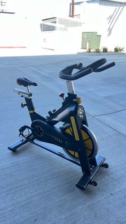 Matrix Livestrong Indoor Cycling Spin Bike – Commercial Grade Exercise Bike
