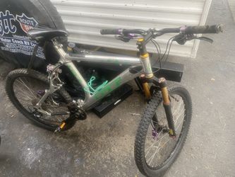 Mountain Bike Specialty GT Hydrolic Brakes