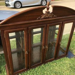 Curio/China Cabinet 