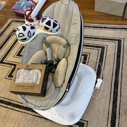 4moms MamaRoo Multi-Motion Baby Swing