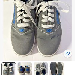 Heelys Skate Shoes Gray / Blue/White. Youth Size 4, COMES WITH WHEELS!