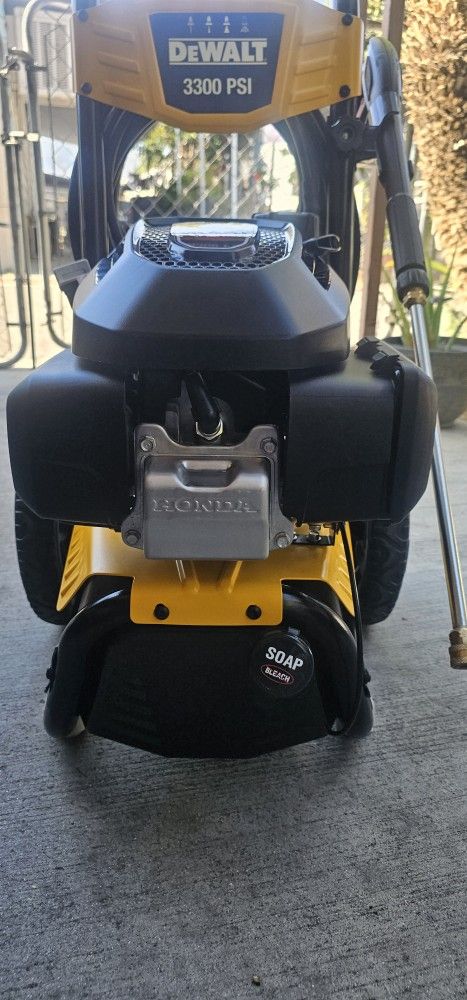 DEWALT PRESSURE WASHERS MOTOR HONDA GAS 3300PSI TRABAJA MUY BIEN