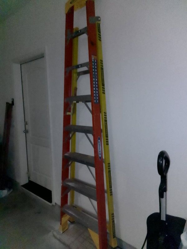 erner LEANSAFE 6-foot Fiberglass Leaning Step Ladder