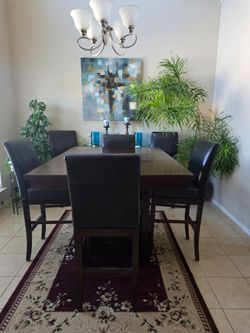 ​Rooms To Go Solid Wood Counter-Height Dining Set (6 Chairs + Storage)