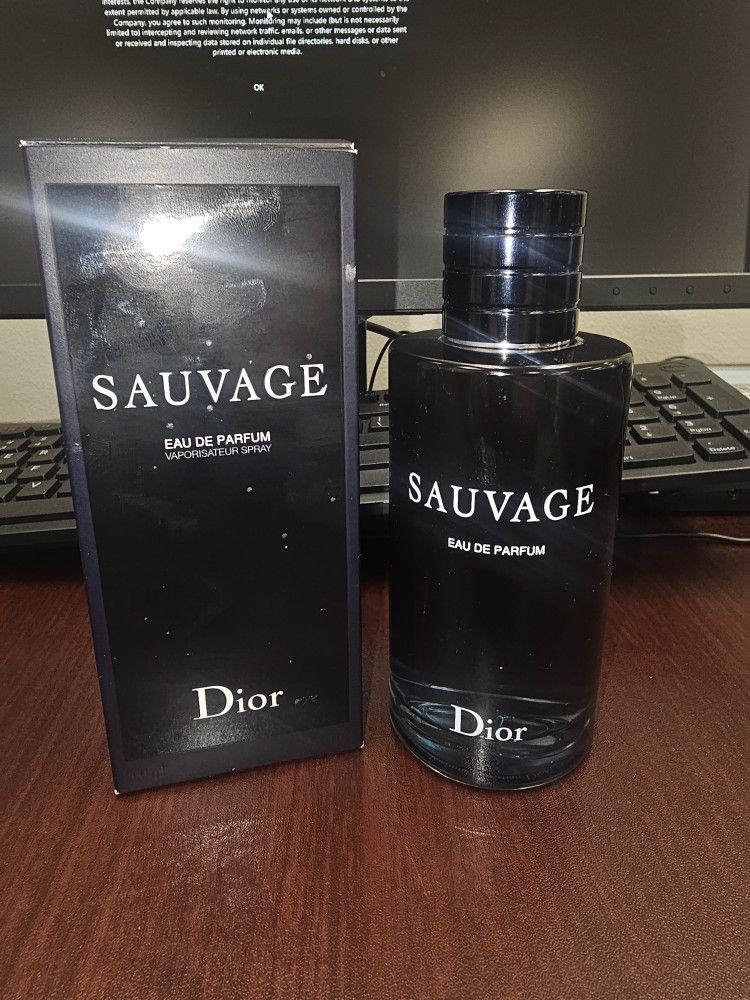 Dior Sauvage Eau De Parfum 200ml 