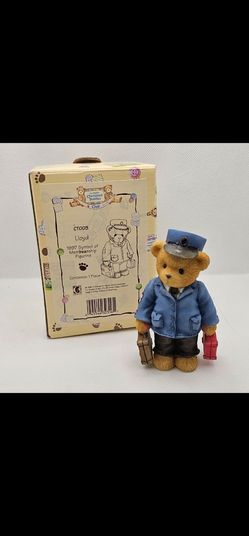 New  Cherished Teddies LLOYD BEAR Member Figurine conductor SLEUTH inspector

MINT CONDITION,  STORED IN THE BOX, COMES WITH ORIGINAL PACKAGING
Never 