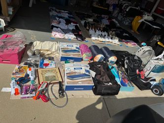 Sunday sept13 - HUGE ONE-DAY GARAGE SALE — 103 Michael mnr Glenview IL, 60025