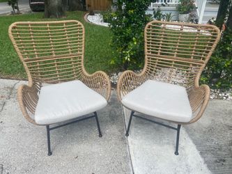Outdoor chairs (2)