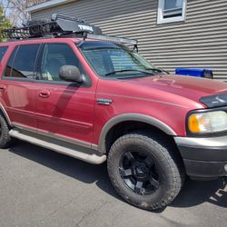 For Sale As Is(Classic Not Title) Ford Expedition EDBR 2001